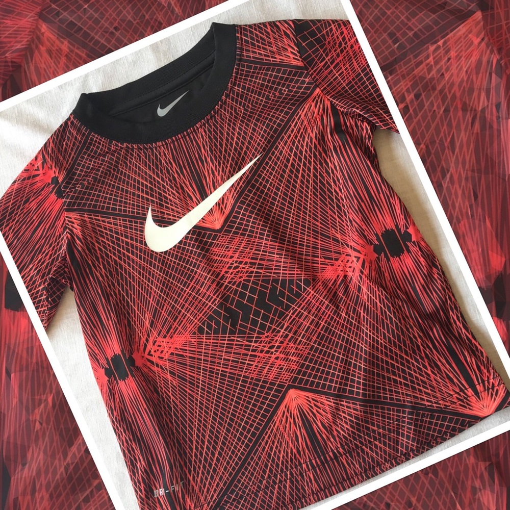 Nike Dri-Fit Shirt Boy or Girl Size 2T Toddler - Picture 1 of 8